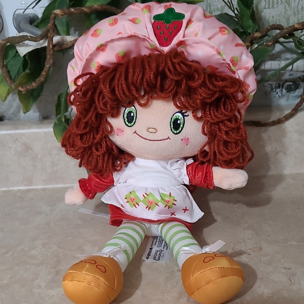 Strawberry Shortcake Doll with Pink Hat and Red Hair 14 Inch